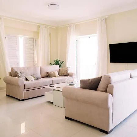 Appartement Pefkias